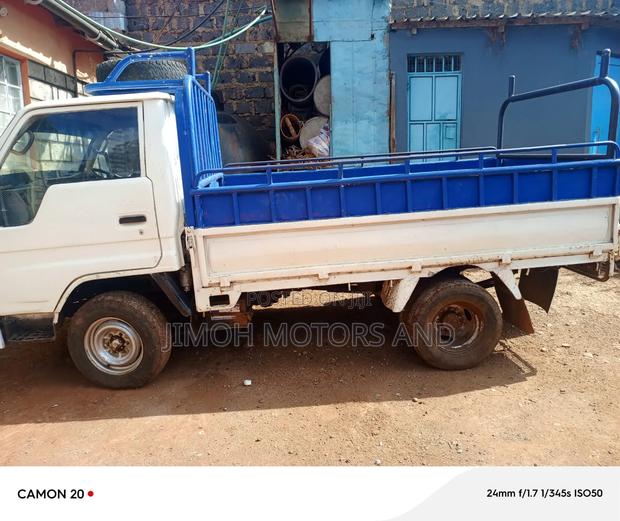 Toyota Dyna - thumbnail 4