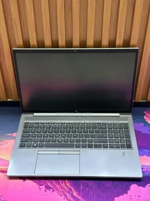 Laptop HP ZBook Firefly 15 G7 16GB Intel Core i7 SSD 512GB