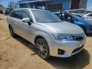 Toyota Corolla Fielder 2015 Silver