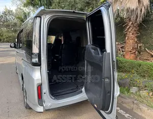 Honda Stepwgn 2018 Silver