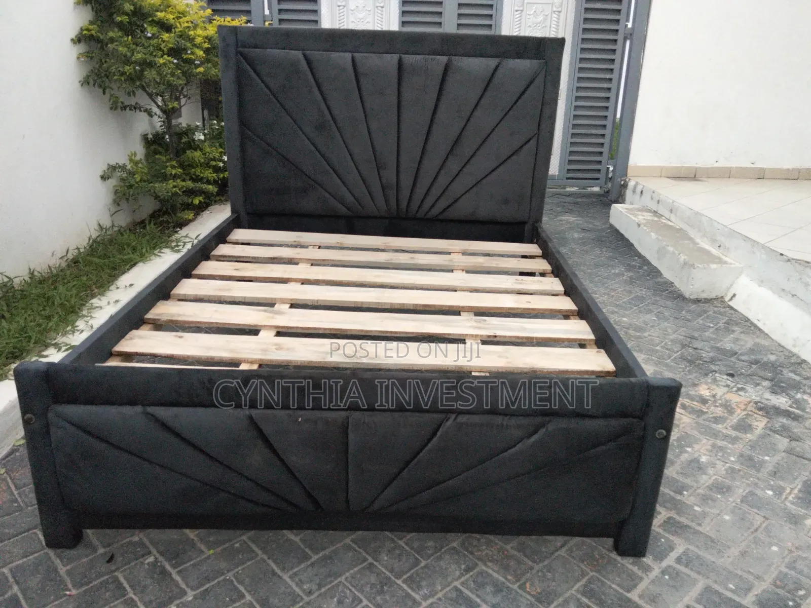 Dark Gray Mocket Bed
