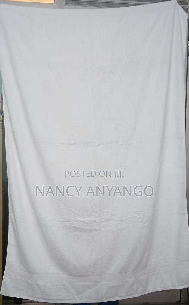 White Cotton Towel 150*100 - thumbnail 2