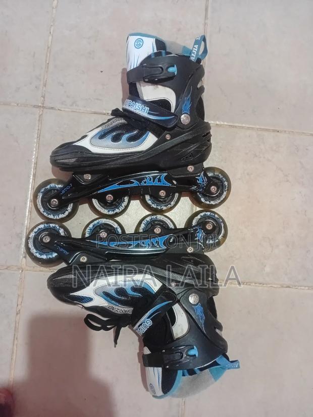 Skating Shoes - thumbnail 3
