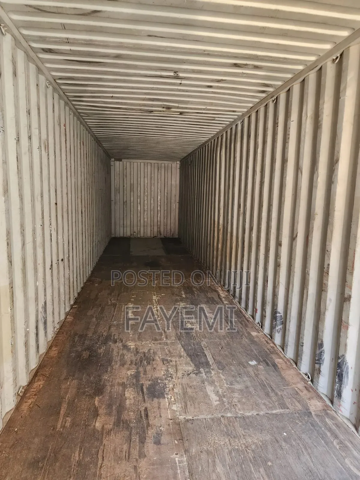 Spotless Interior 20ft Containers