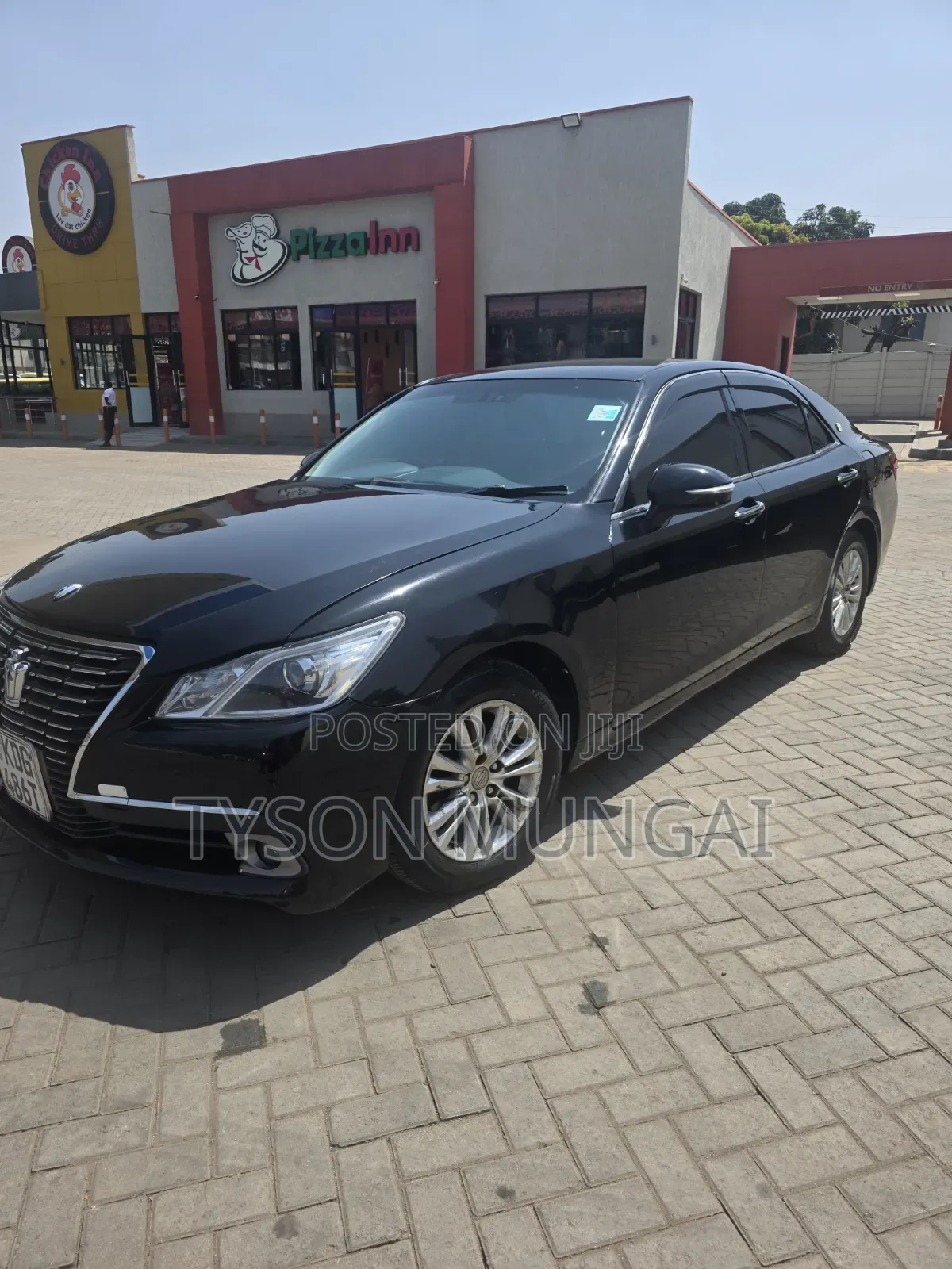 Toyota Crown 2014 Black