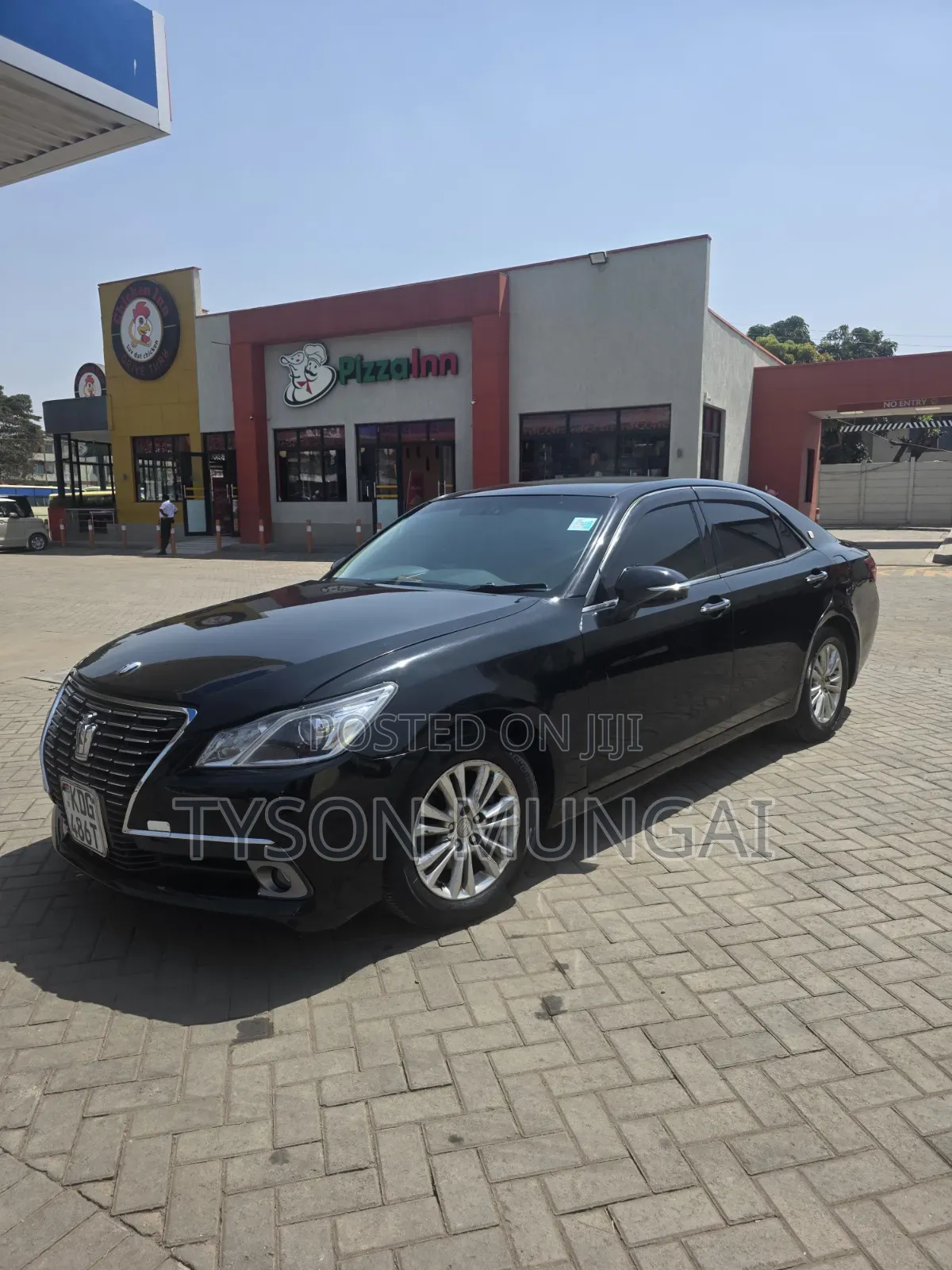 Toyota Crown 2014 Black
