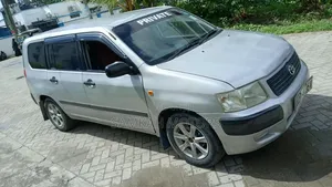 Toyota Succeed 2011 Silver