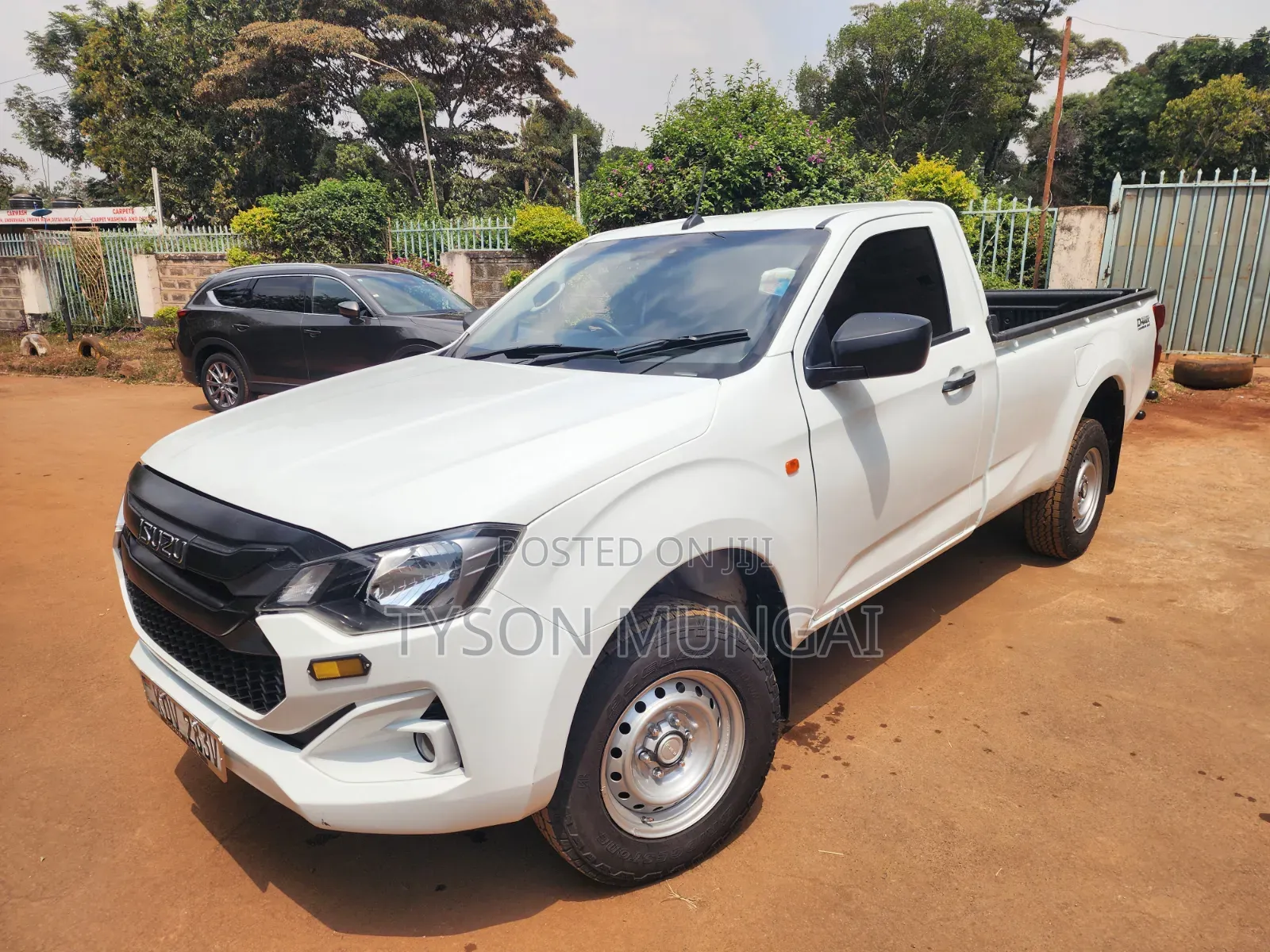 New Isuzu D-MAX 2025 White