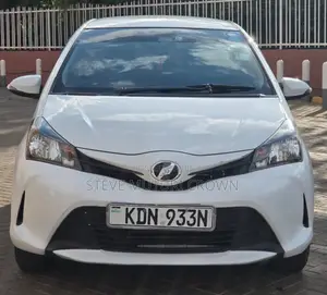Toyota Vitz 2016 White