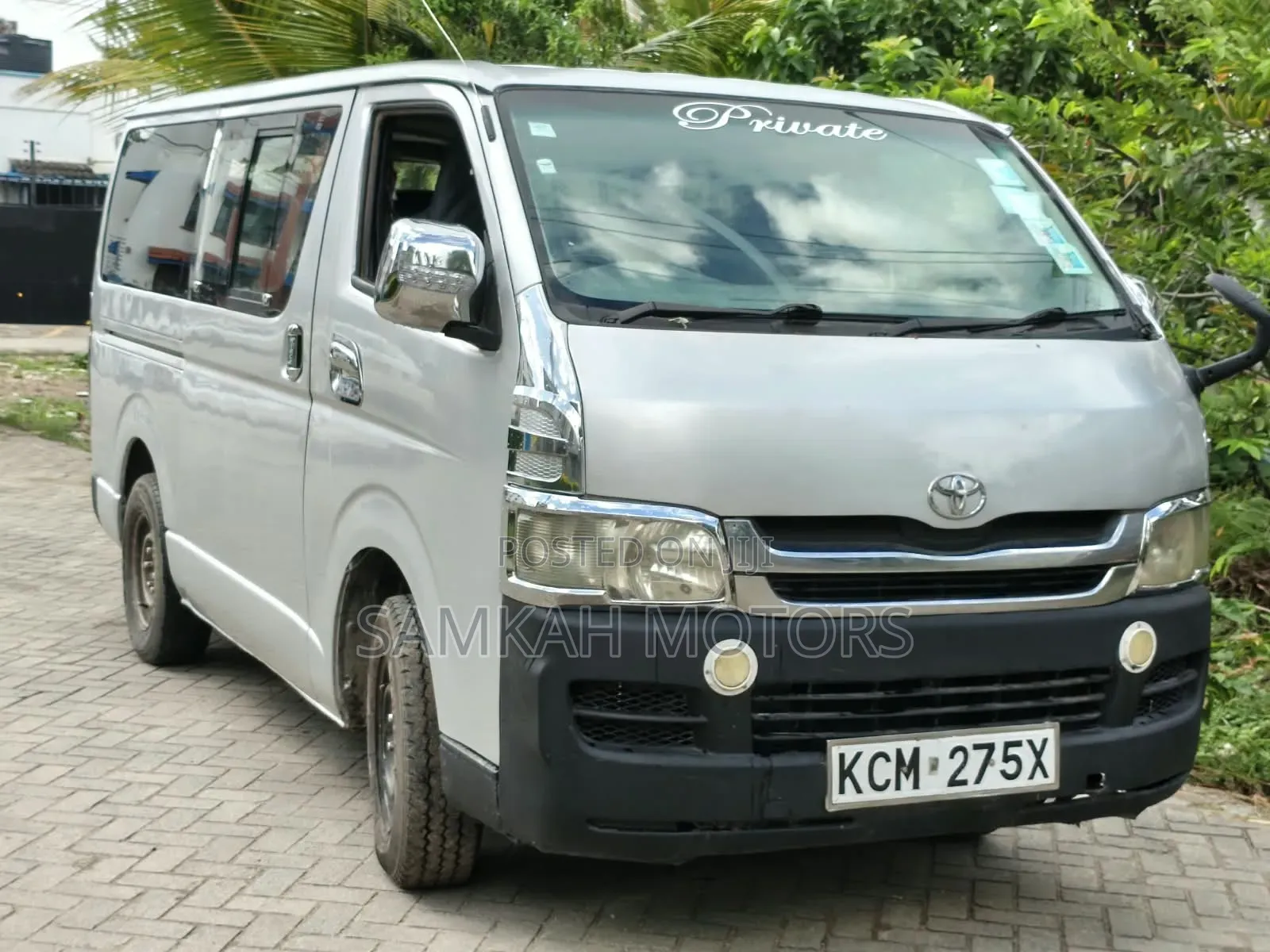 Toyota HiAce 2012 Silver