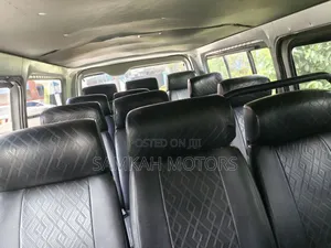 Toyota HiAce 2012 Silver