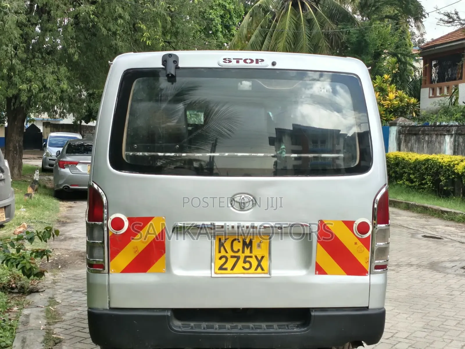 Toyota HiAce 2012 Silver