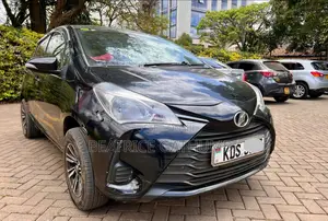 Toyota Vitz 1.0 FWD 5dr 2019 Black