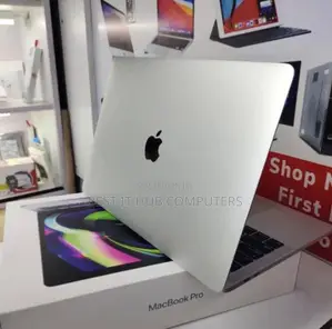 Laptop Apple MacBook Pro 2017 16GB Intel Core i7 SSD 256GB