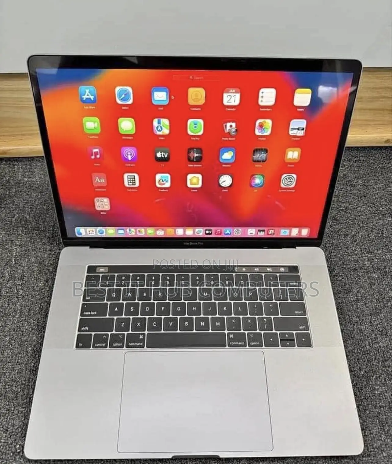 Laptop Apple MacBook Pro 2017 16GB Intel Core i7 SSD 256GB