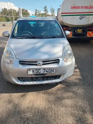 Toyota Passo 1.0 FWD 2014 Silver