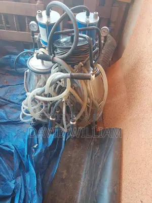 Double Barrel Milking Machine