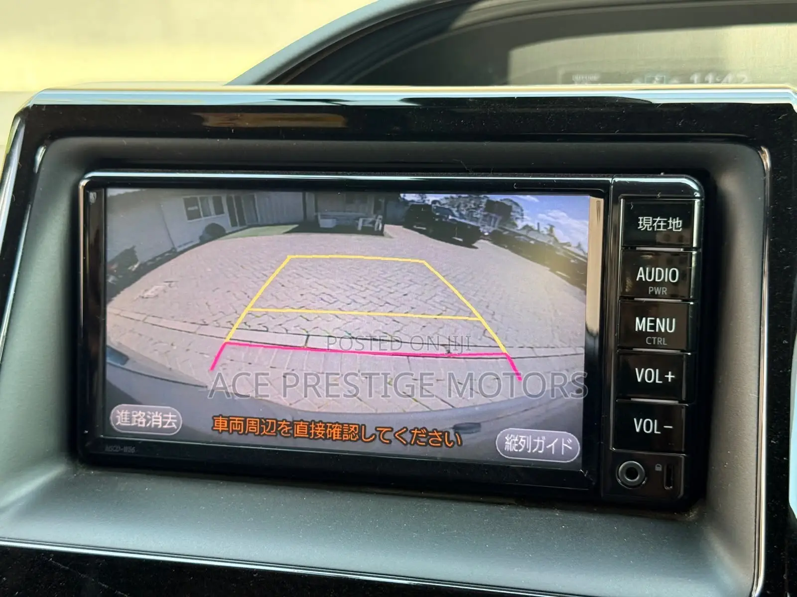 Toyota Esquire 2018 Gold