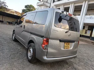Nissan NV200 2014 Beige