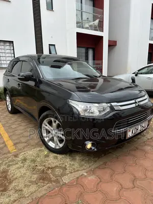 Mitsubishi Outlander 2015 Black
