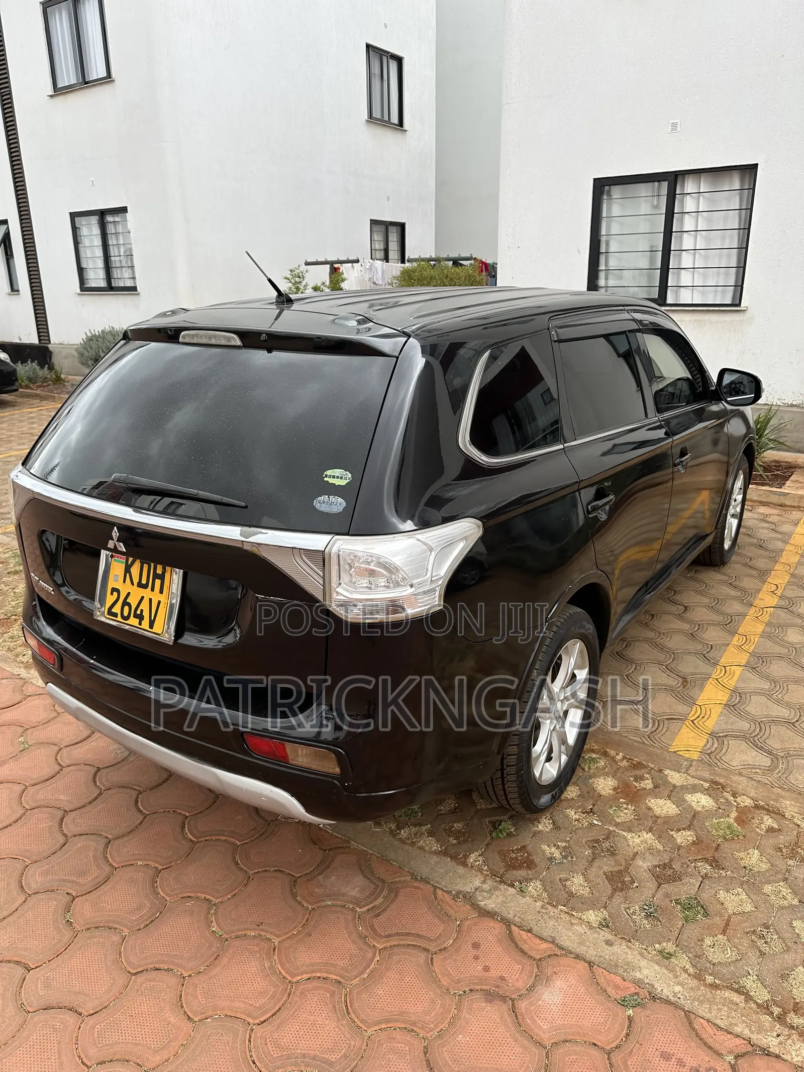 Mitsubishi Outlander 2015 Black