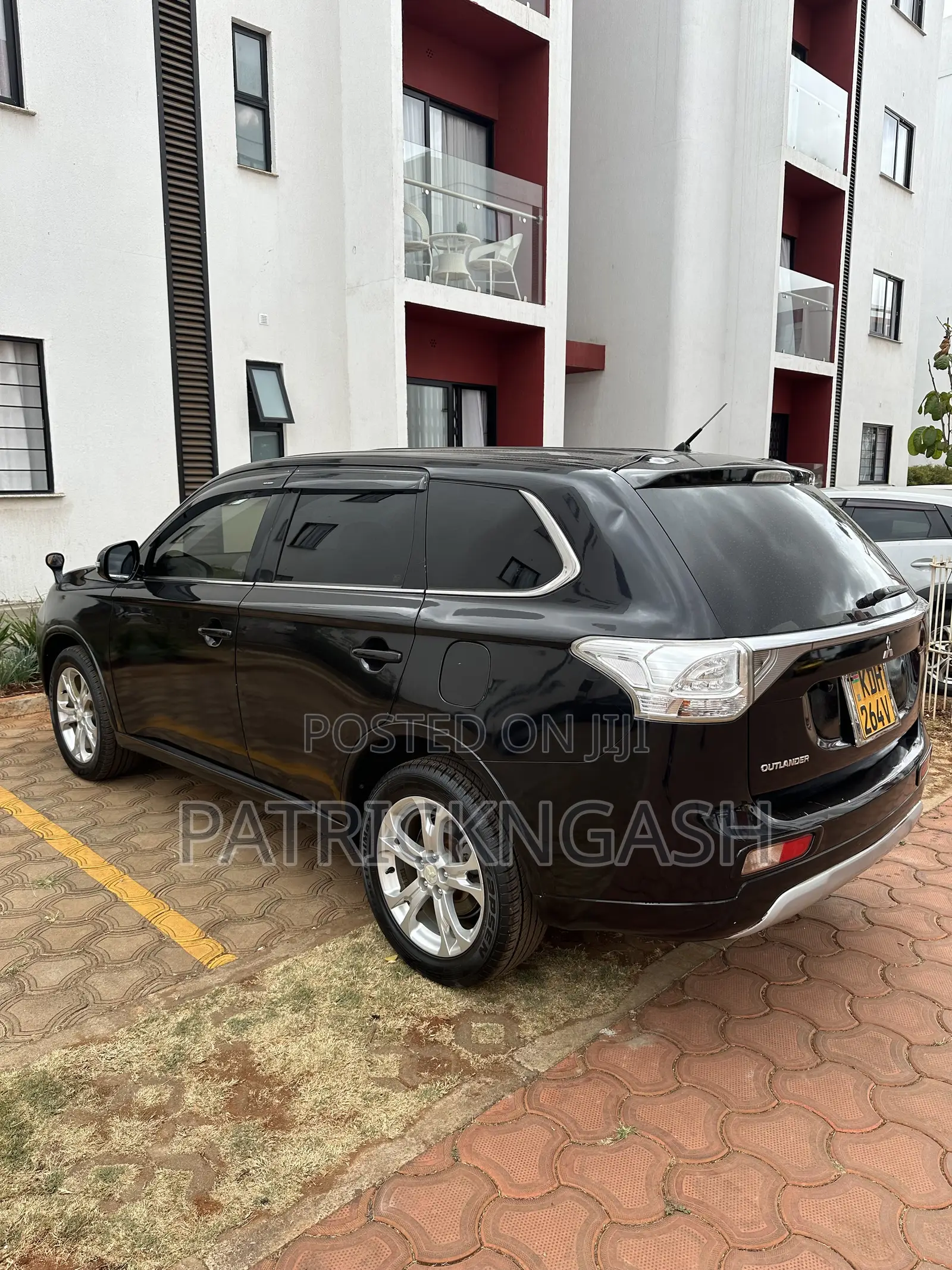 Mitsubishi Outlander 2015 Black
