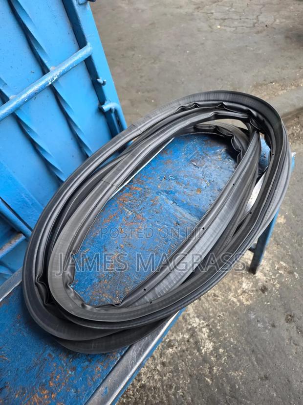 Toyota 7l/9l Dust Rubber