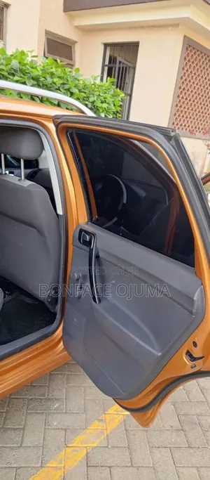 Volkswagen Polo 2016 Maroon