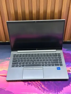 Laptop HP ZBook Firefly 14 G7 16GB Intel Core i5 SSD 512GB