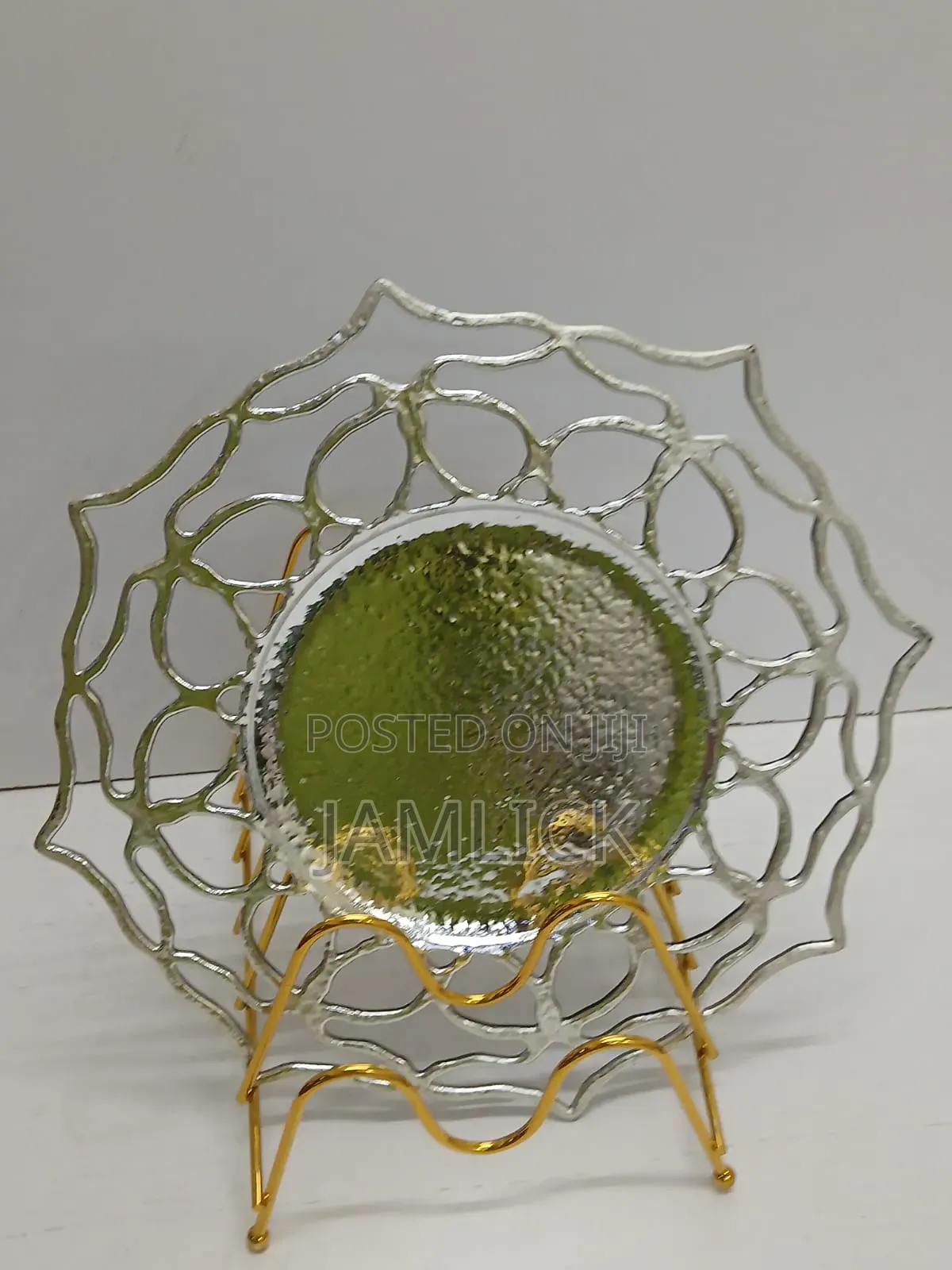 Classy Decorative Charger Plates 33cm Round Dinner Table Decor - Bz