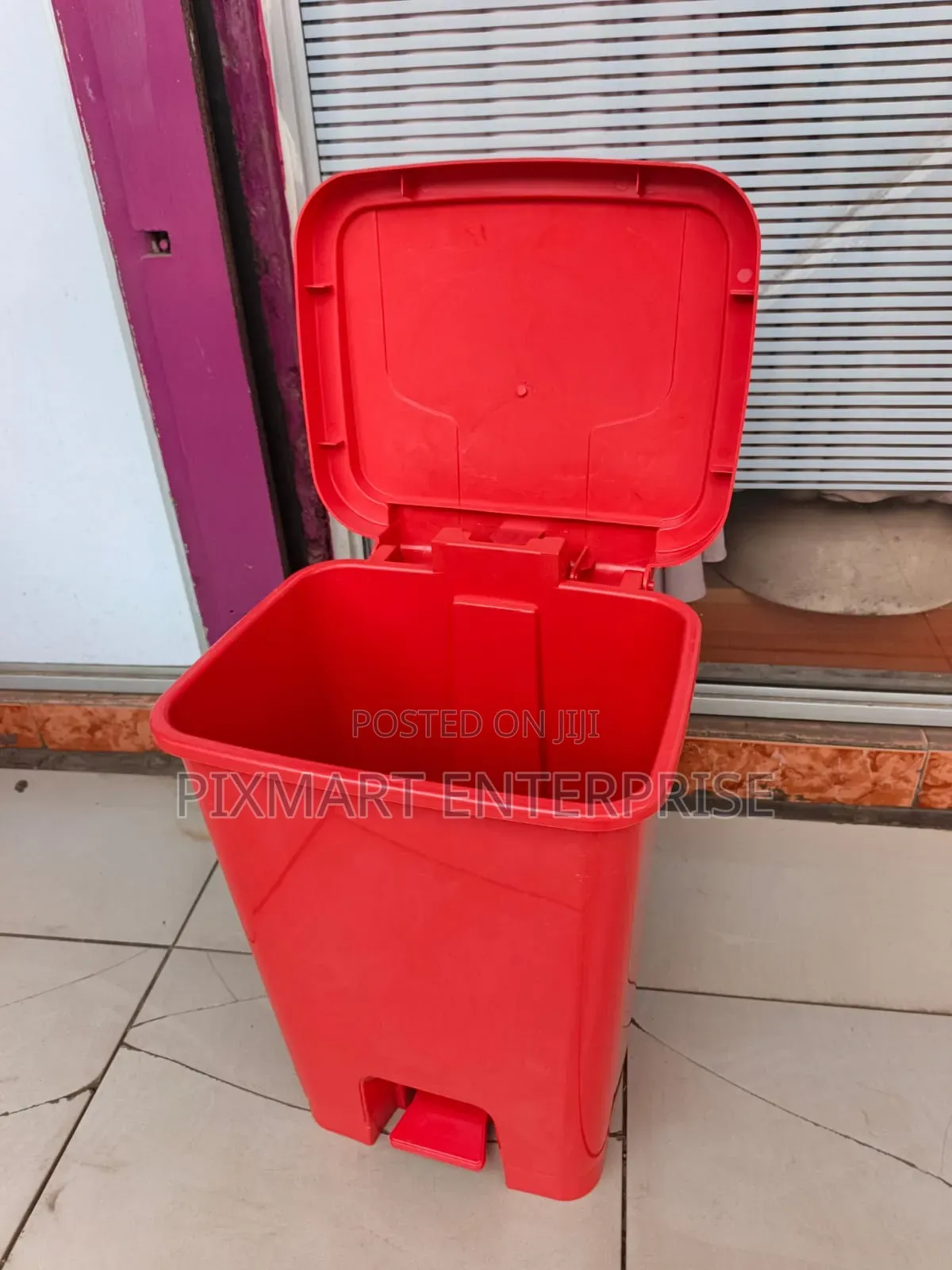 NEL Pedal Bin 30 Litres