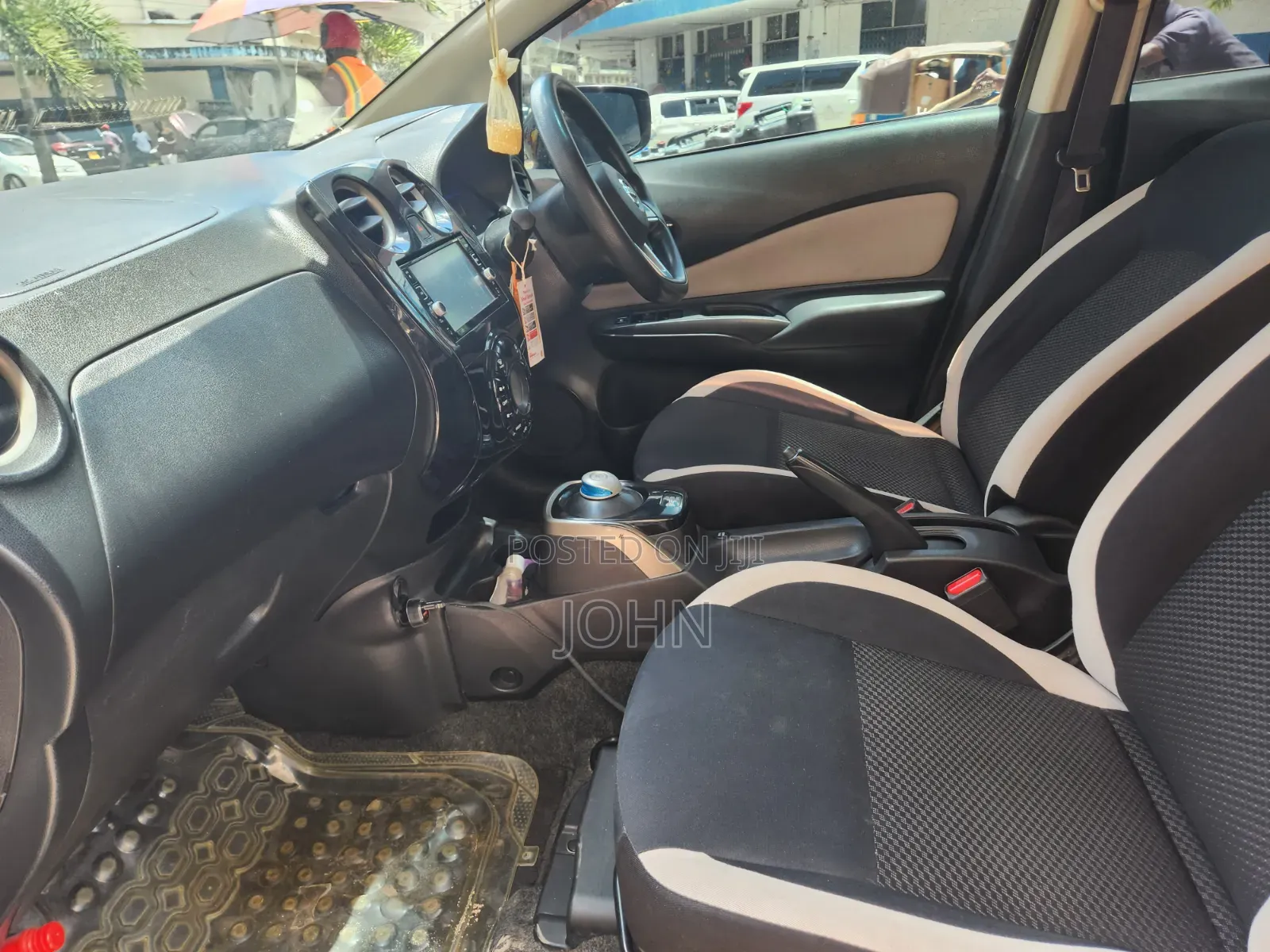 Nissan Note 2017 Black