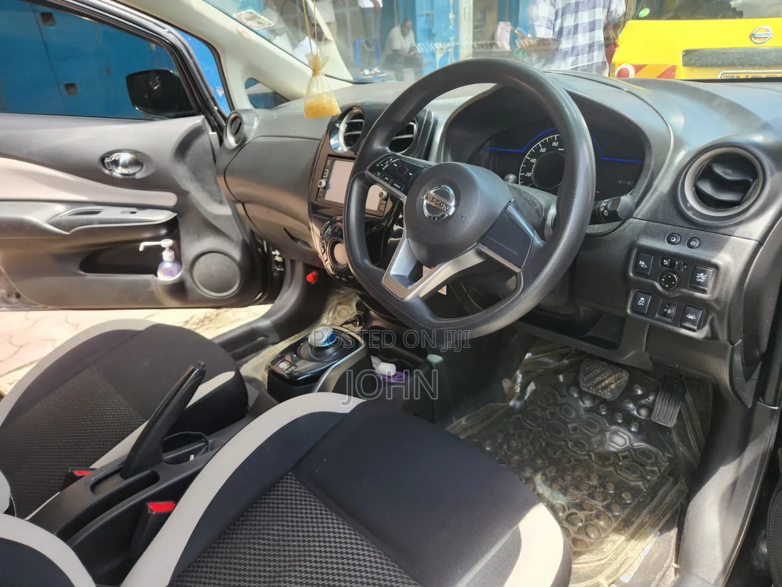 Nissan Note 2017 Black