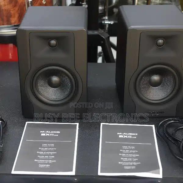 M Audio BX5 D3 Powered Studio Reference - main view