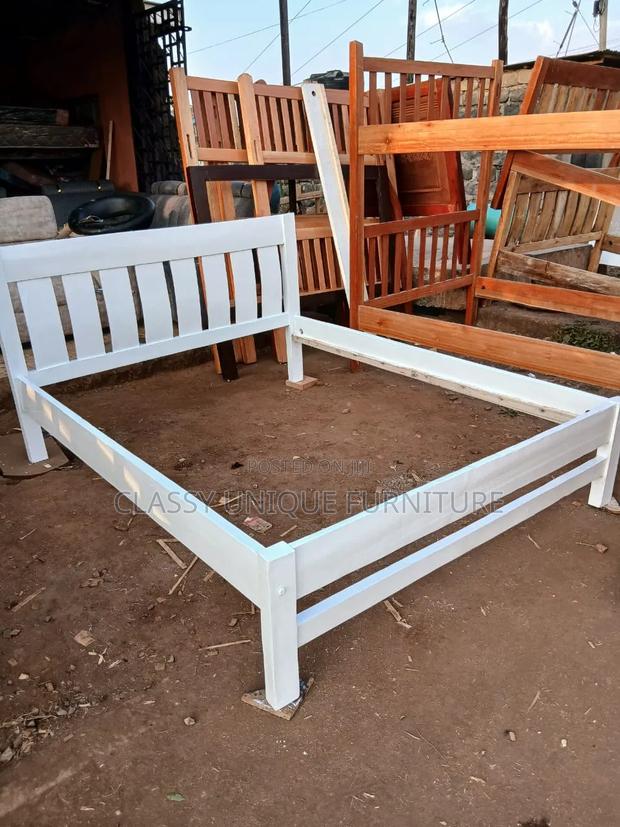 White Wooden 5x6 Bed - thumbnail 2