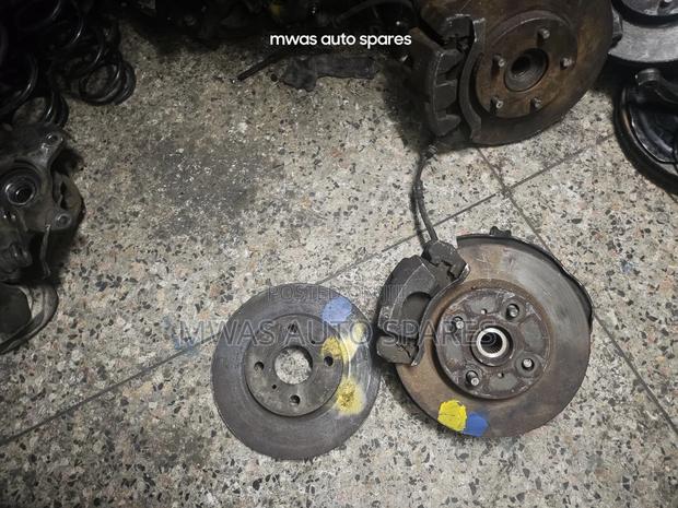 Toyota Vitz Disc Plate - main view