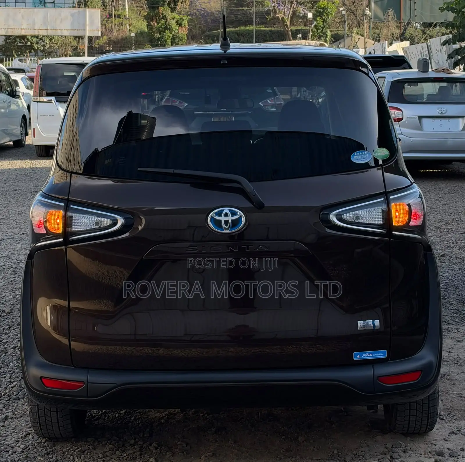 Toyota Sienta 2019 Brown