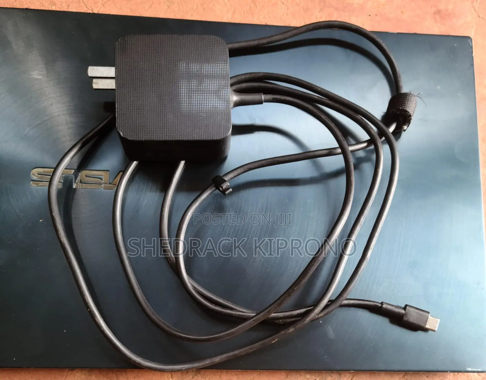 Laptop Asus Zenbook 14 UX434 16GB Intel Core i7 SSD 512GB