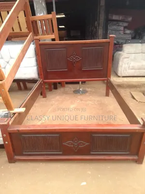 5x6 Stained Bed