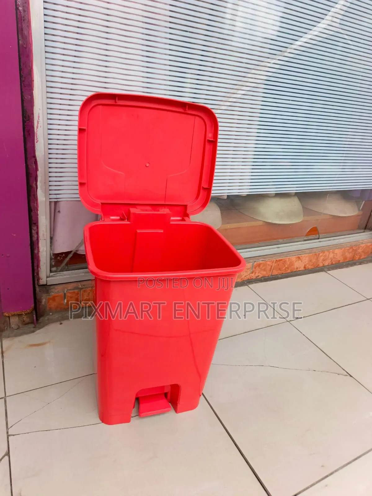Pedal Waste Bin