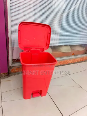 Pedal Waste Bin