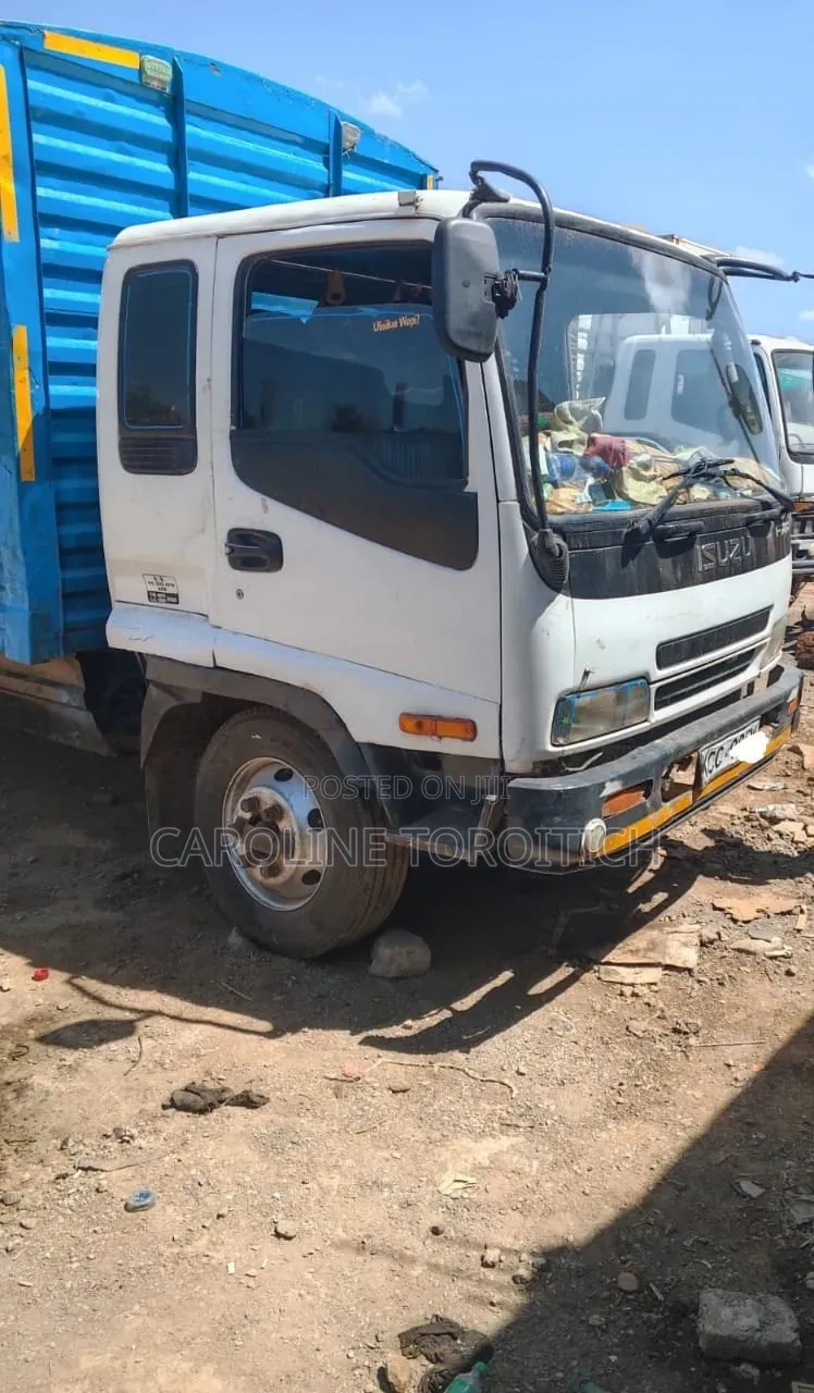 Isuzu FRR 33