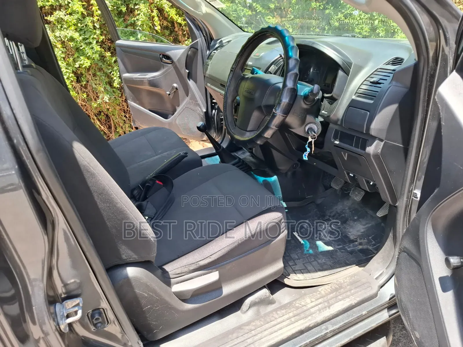 Isuzu D-MAX 2021 Gray