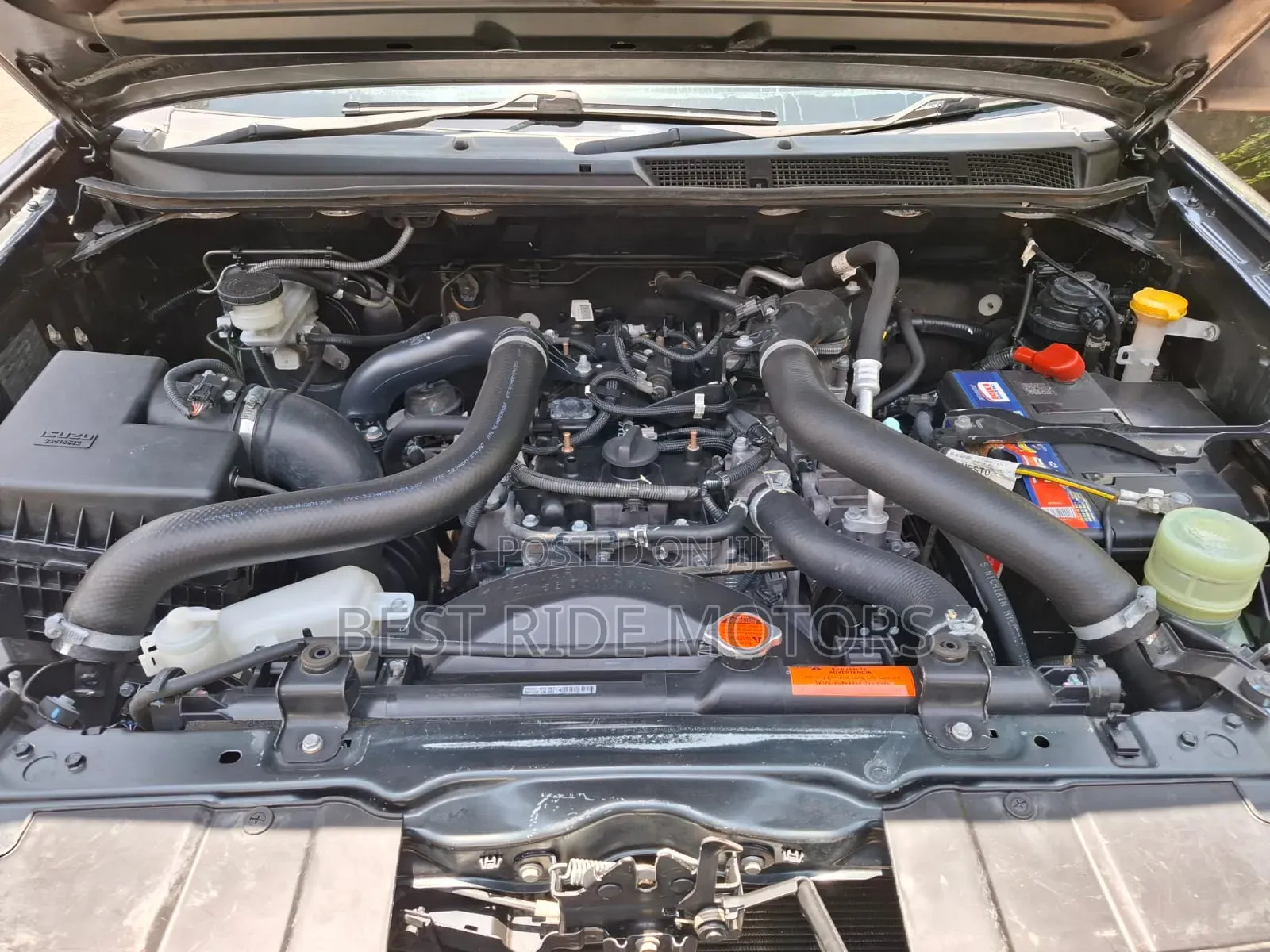 Isuzu D-MAX 2021 Gray
