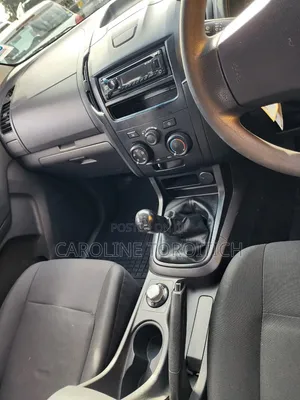 Isuzu D-MAX 2015 Gray