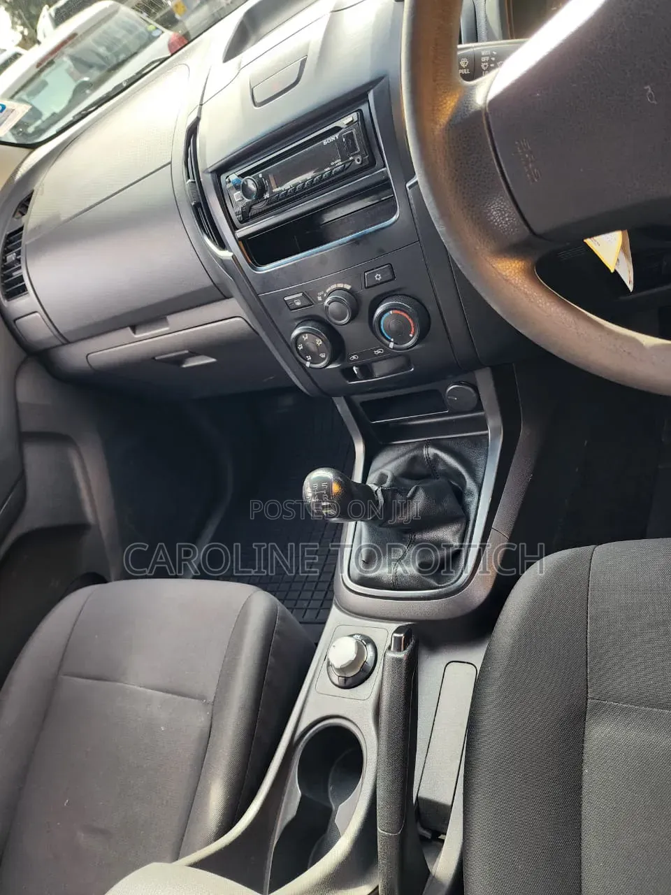 Isuzu D-MAX 2015 Gray