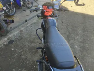 Bajaj Boxer 125 2026 Black