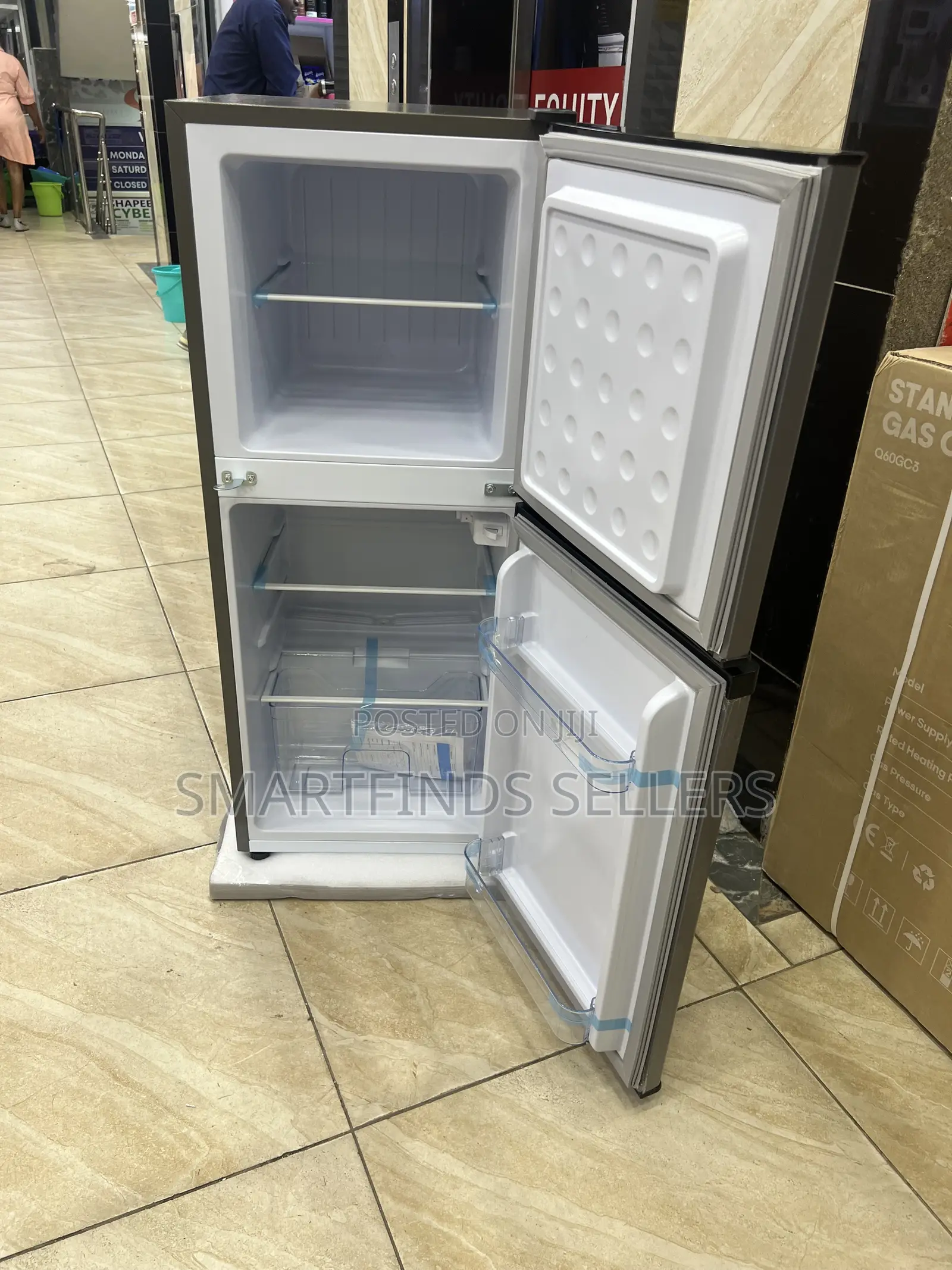 GLD 118L Two-Door Fridge With Freezer Compartment