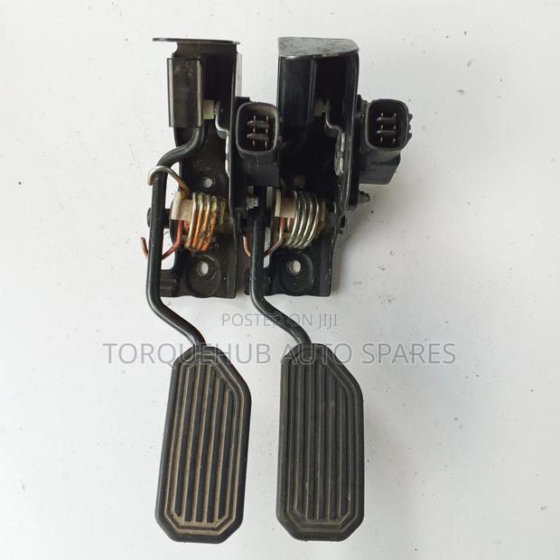 Toyota Wish Accelerator Pedal Sensor - thumbnail 2
