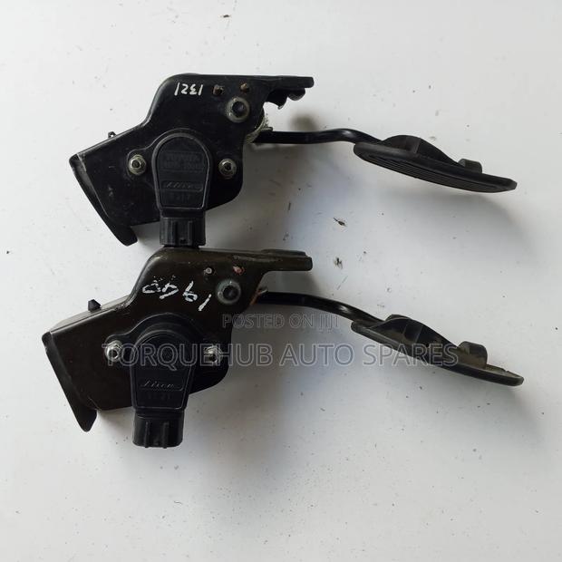 Toyota Wish Accelerator Pedal Sensor - thumbnail 4